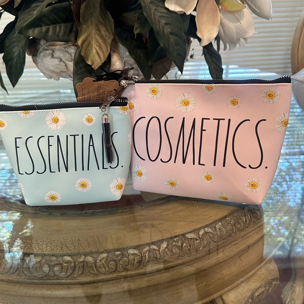 Floral Pink and White Cosmetic Bag Set - Picture 6 of 6